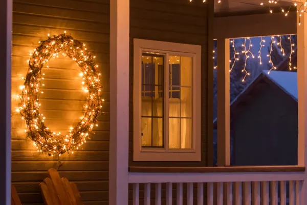 Christmas lights installation across Dunwoody neighborhoods