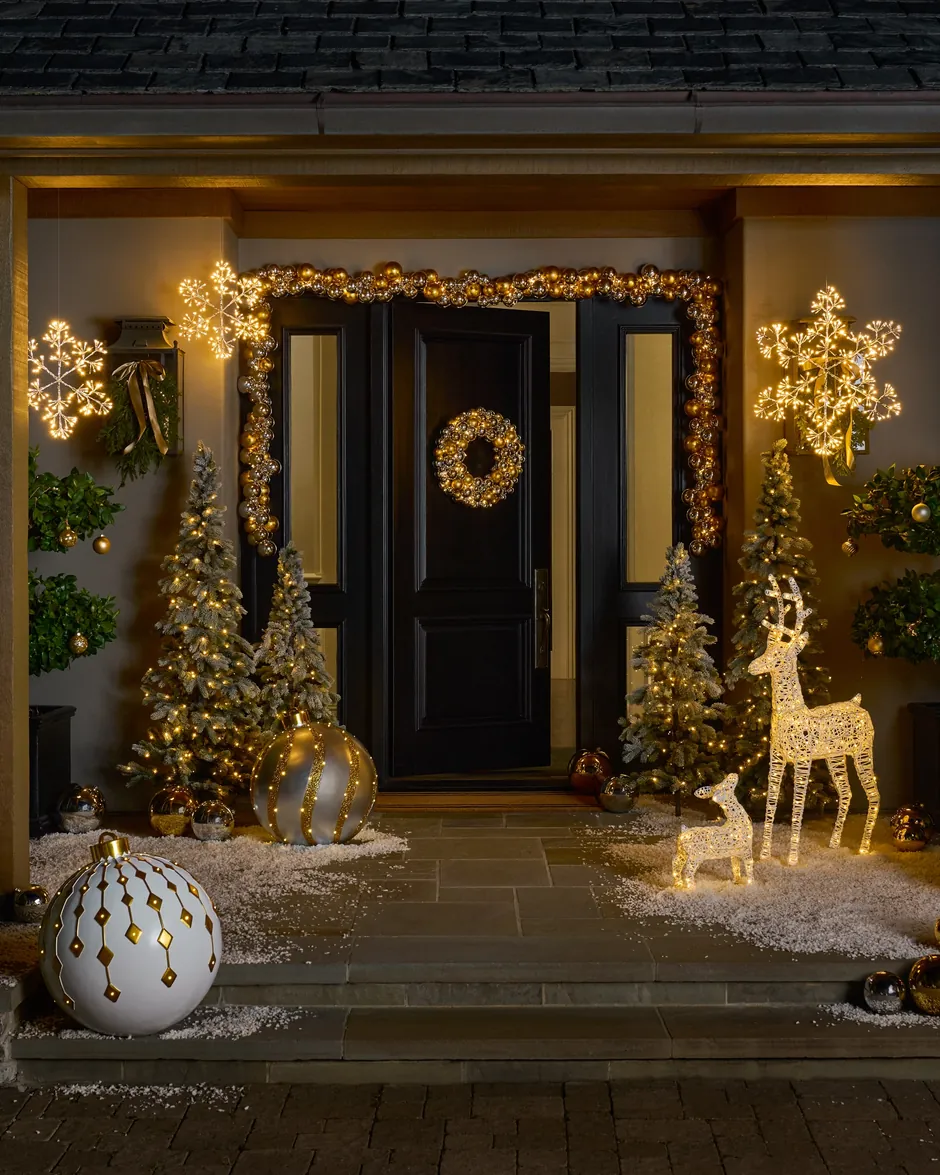 Professional Christmas light installation throughout Alpharetta neighborhoods