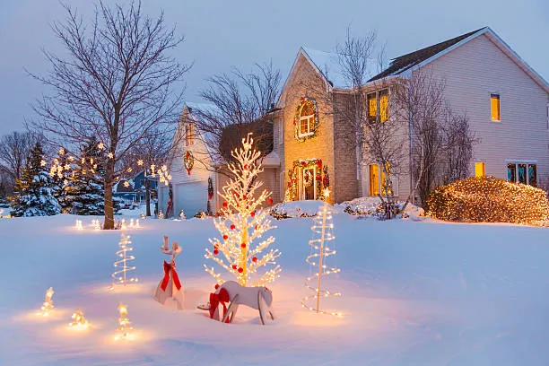 Holiday lights for Johns Creek estate properties